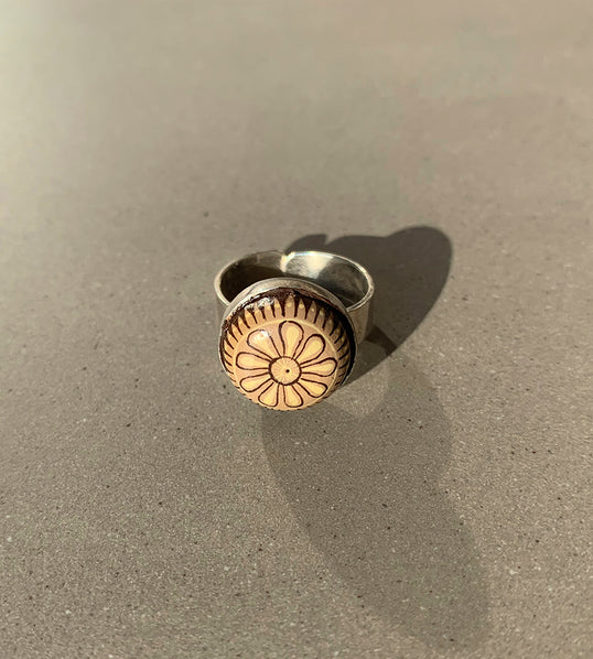 Anillo Botón Mediano Jacobo y María Ángeles