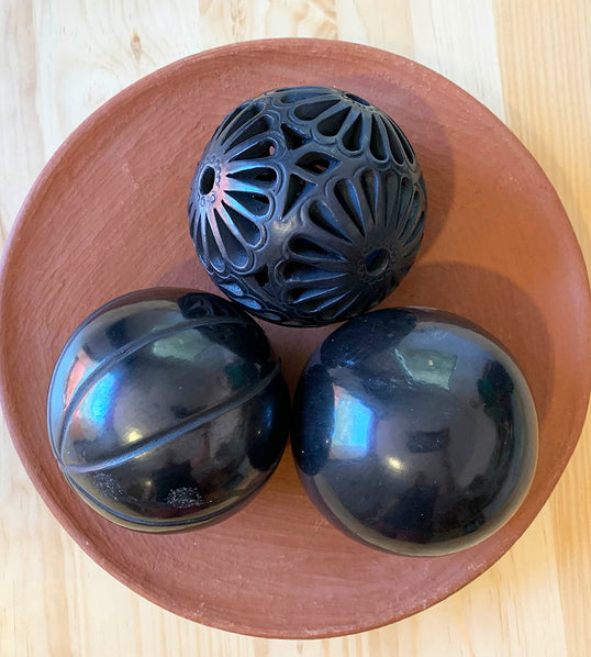 Esfera de Barro Negro Doña Rosa