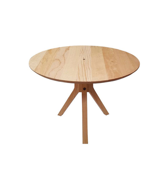 Round Table 23.62" x 17.71"