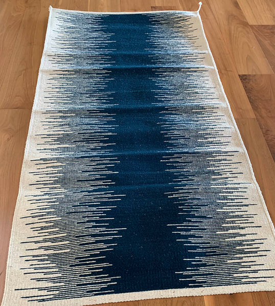 Tapete Líneas Azul Arte Zapoteco