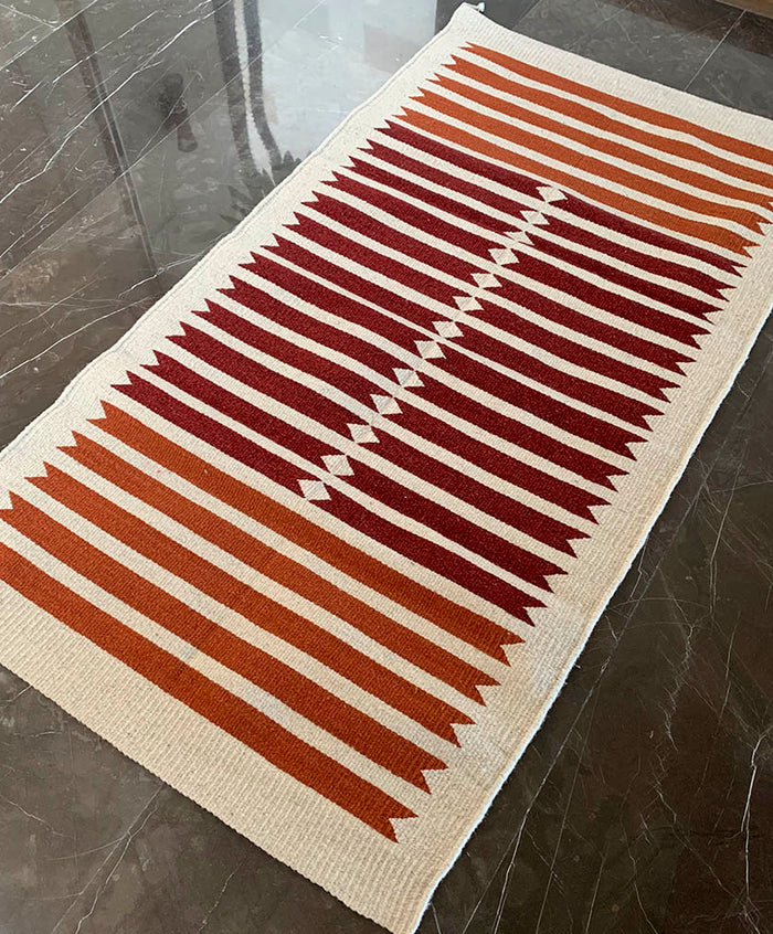 Tapete Rojizo Rayas Arte Zapoteco